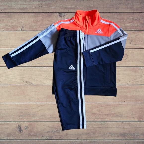 Adidas Boys 2T Matching Outfit Joggers & Full Zip Adidas Jacket Toddler 2T - Picture 1 of 5